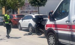 Yolun karşısına geçerken motosiklet çarptı