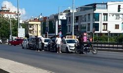 5 araç birbirine girdi: Trafik kısa süreli aksadı