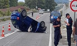 Türkeli-Çatalzeytin karayolunda kaza: Takla atan otomobilde 4 yaralı