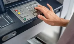 Dev banka ATM’leri kaldırmıştı, şimdi de şubelerini kapatıyor