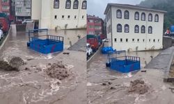 Kastamonu'da sağanak sele dönüştü: Camiyi su bastı