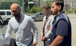 Gençlerin bıçaklı kavgası kanlı bitti: 1 kişi ağır yaralı