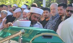 İmam babanın en zor görevi: Oğlunu son yolculuğuna uğurladı