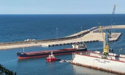 Ukrayna saldırısında vurulan gemi İnebolu Limanına geldi
