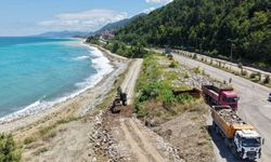 Kastamonu sahili denizin tahribatına karşı güçlendiriliyor