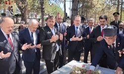 Kastamonu'da 15 Temmuz programı kapsamında şehitlik ziyareti gerçekleştirildi