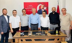 Kastamonulu eski bakan Başesgioğlu’ndan Uluslararası Esnaf Birliği’ne ziyaret
