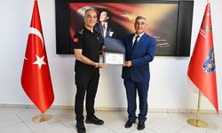 Kastamonu Emniyeti’nde vefa: Polis Memuru Bekir Kapucu emekli oldu