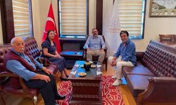 Taşköprülü ünlü oyuncu Orhan Aydın, Kaymakam Demirdağ’ı ziyaret etti