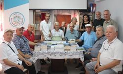 Abanalı yazarlardan İnebolu'ya anlamlı destek: Yüzlerce kitap bağışlandı