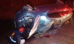 Kontrolden çıkan otomobil taklalar atarak durabildi