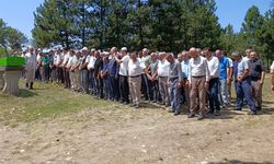 Kastamonu’da tarihçi akademisyenden anneye son görev: Toprağa verildi