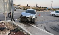 Kastamonu plakalı otomobil Çorum'da kaza yaptı: Mucize kurtuluş