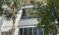 İkinci kattan düşen 70 yaşındaki adam yaşamını yitirdi