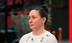 MasterChef'te duygusal gece! Mehmet Şef'ten elenen Gül'e anlamlı destek