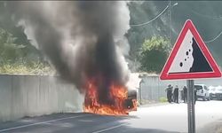 Kastamonu yolunda feci olay: Cip alev alev yandı