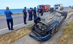 Samsun-Sinop yolunda otomobil takla attı: 3 kişi yaralandı