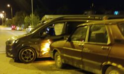 Taşköprü’de korkutan kaza! İki araç çarpıştı, ekipler sevk edildi