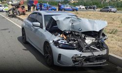 Kastamonu'da traktör ile otomobil çarpıştı: Feci kazada yaralılar var