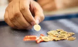Altın fiyatları yeniden hareketlendi: Gram, çeyrek ve yarım altın ne kadar?