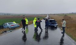 Kastamonu'da feci kaza: 2 otomobil çarpıştı, 2 sürücü yaralandı