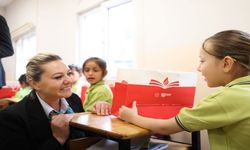 Kastamonu'da Milletvekili Ekmekci'den öğrencilere sürpriz