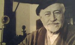 Vedat Tek Kimdir?