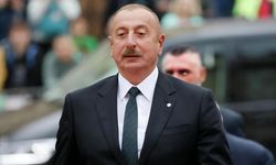 Azerbaycan'dan 31 Türk'e yasak! Listede tanıdık isimler var