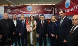 Bakan Yumaklı’dan Taşköprü standına ziyaret