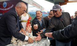 Başkentte Taşköprü sarımsağına yoğun ilgi