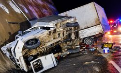 Ilgaz Tüneli’nde feci kaza! Ortalık savaş alanına döndü: 8 yaralı