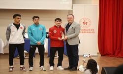 Kastamonu’da Yılın Enleri Ödül Töreni: 42 sporcu ve 12 takım ödüllendirildi