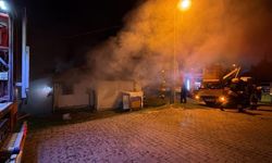 Sobayı yakmak istedi, evi alevlere teslim oldu