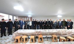 Vali Dallı, Taşköprü’de vatandaşların taleplerini dinledi