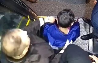 Ailesi, 8 yaşındaki çocuğu otobüste unuttu!