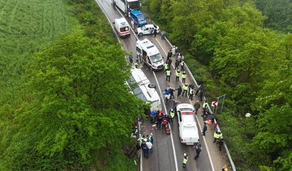 Kastamonu’dan Yola Çıktılar, Sinop’ta Kaza Geçirdiler: 2’si Ağır 18 Yaralı