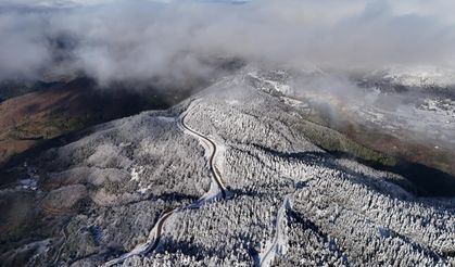 Kastamonu'da kar ve sis birleşti: Büyüleyici manzara havadan görüntülendi