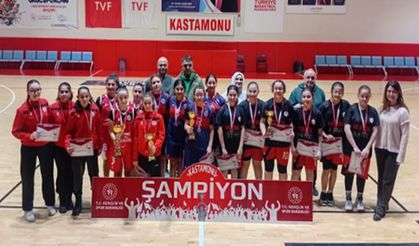 Kastamonu’da potada şampiyonlar belli oldu: Kızlarda FSM, Erkeklerde Şehit Şerife Bacı