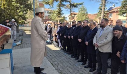 Kastamonu Milletvekili Uluay’ın babaannesi son yolculuğuna uğurlandı