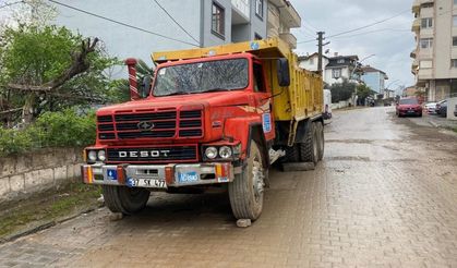 Kastamonu plakalı kamyon yaşlı adamı hayattan kopardı