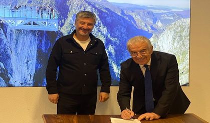 Azdavay’a yeni kapalı halı saha yatırımı: Sözleşme imzalandı