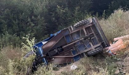 Kastamonu’da korkutan kaza: Pat pat devrildi, 5 kişi yaralandı