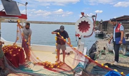Kastamonu'da balıkçılar denetlendi, ağlar ve belgeler kontrol edildi