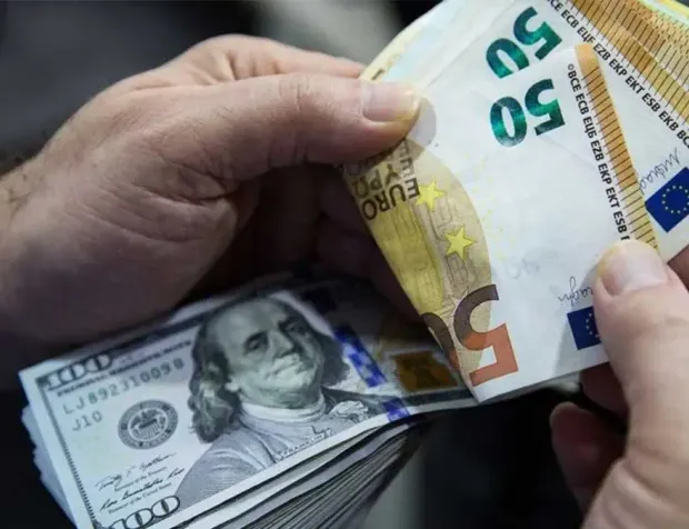 Dolar ve Euro Rekor Seviyelere Tırmanıyor