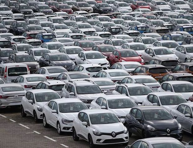 İkinci el araç alacaklar dikkat: 6 ay daha uzatıldı!