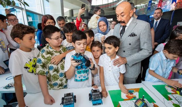 Bursa'da geleceği kodlayanlar sertifikalandı