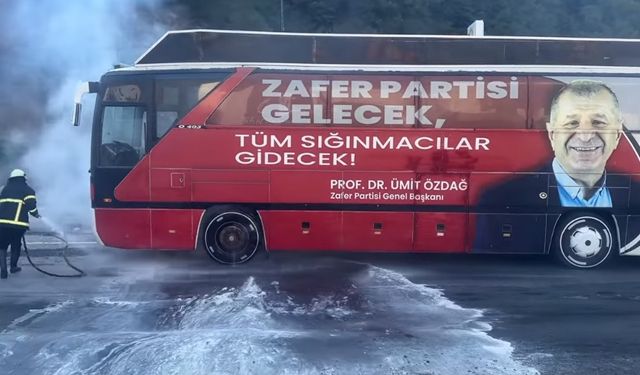 İlimize gelen Ümit Özdağ'ın seçim otobüsü yandı