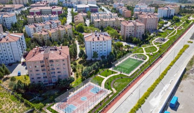 Nevşehir Belediyesi'nden park içine spor tesisi