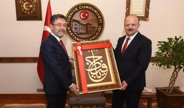 Bakan Yumaklı, Kastamonu'da ziyaretlerde bulundu
