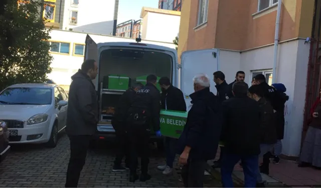 Eşini ve oğlunu silahla öldürüp canına kıydı